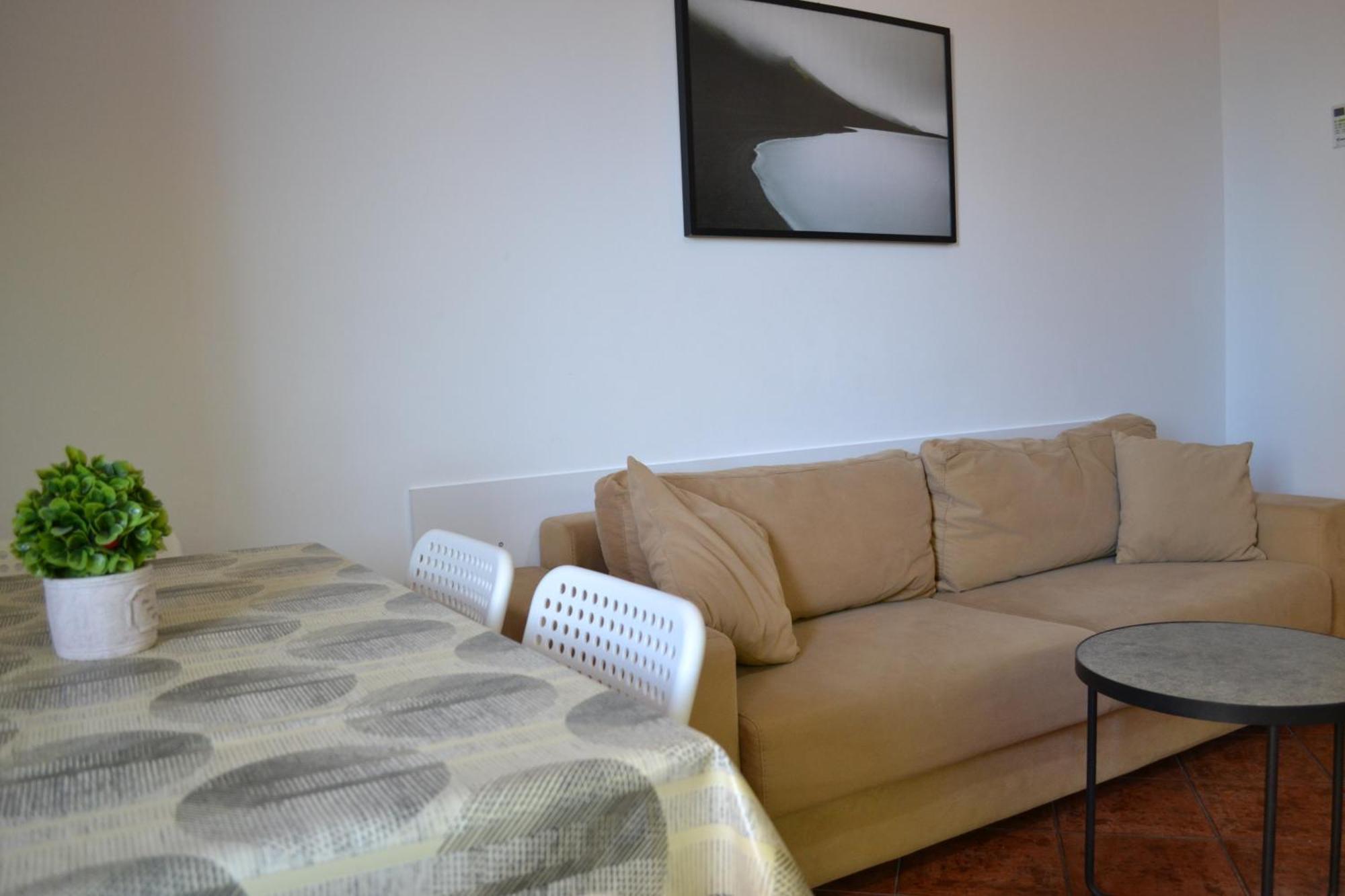 Central 5 Bedrooms Apartment Partial Seaview Vlorë エクステリア 写真