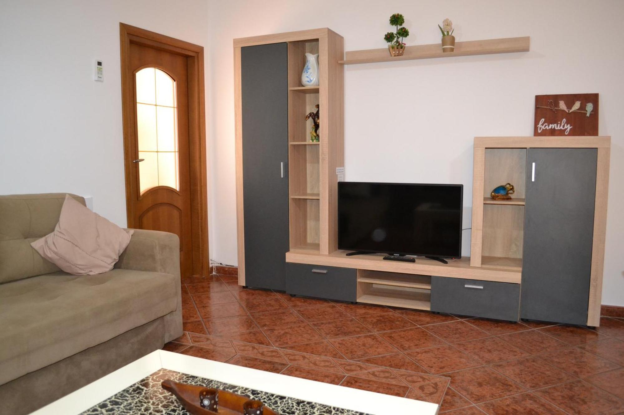 Central 5 Bedrooms Apartment Partial Seaview Vlorë エクステリア 写真