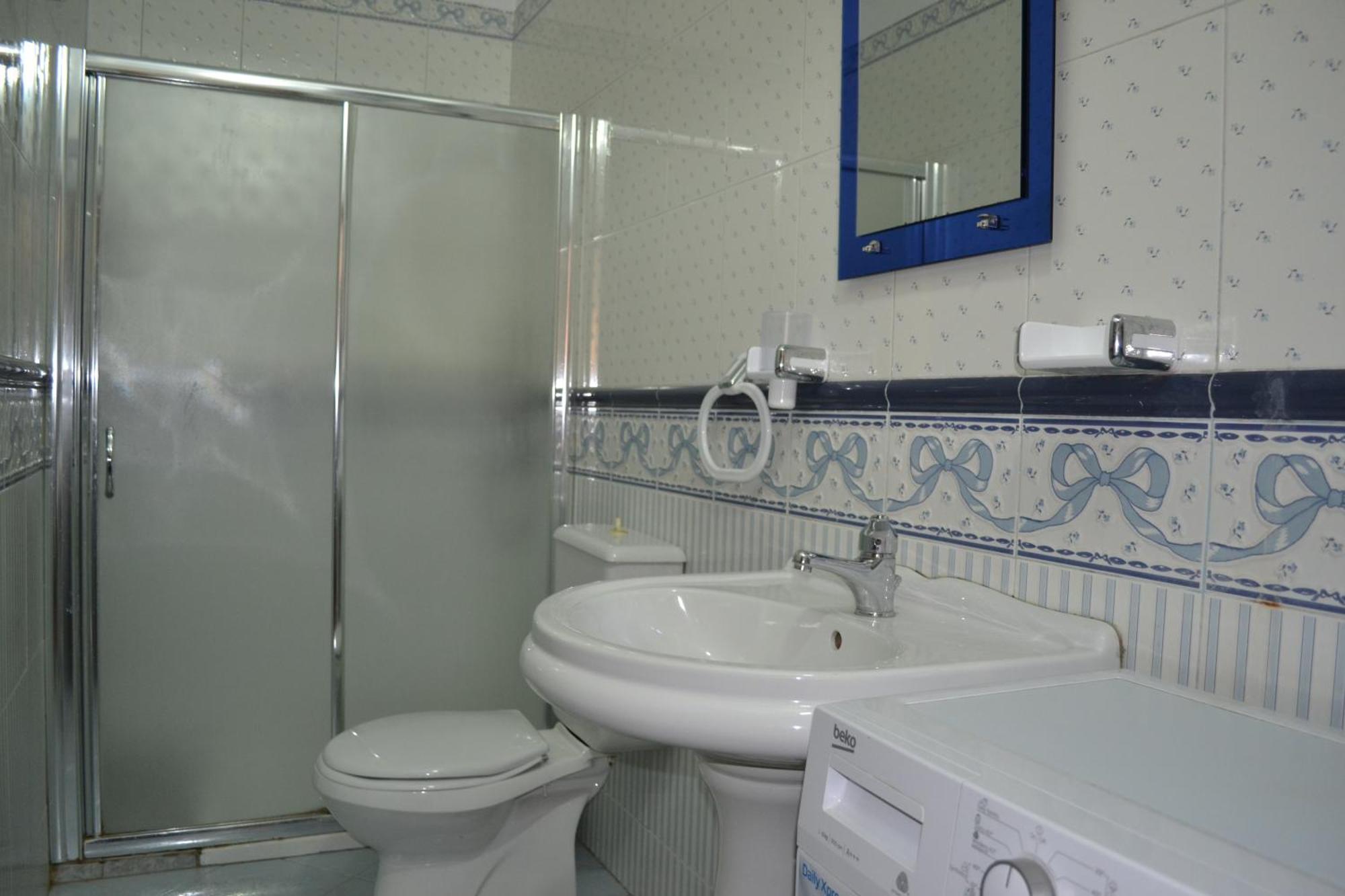Central 5 Bedrooms Apartment Partial Seaview Vlorë エクステリア 写真