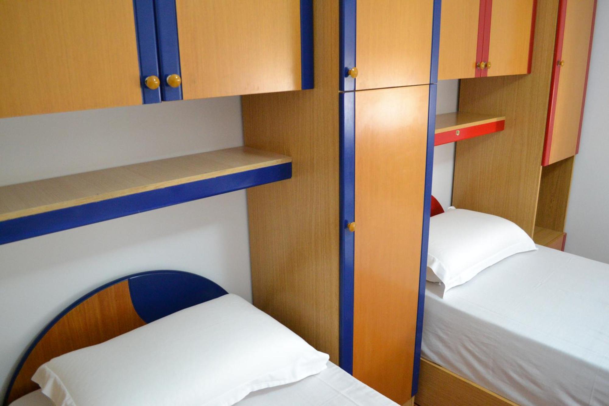 Central 5 Bedrooms Apartment Partial Seaview Vlorë エクステリア 写真